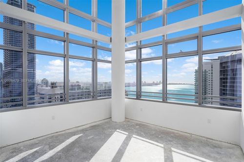 3410-1395 Brickell Ave, Miami, FL, 33131-3353 | Card Image