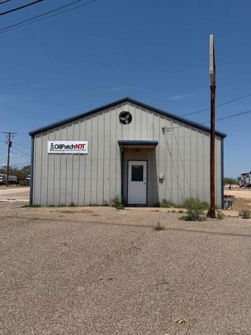 3646 W Us Highway 180, Snyder, TX, 79549-7980 | Card Image