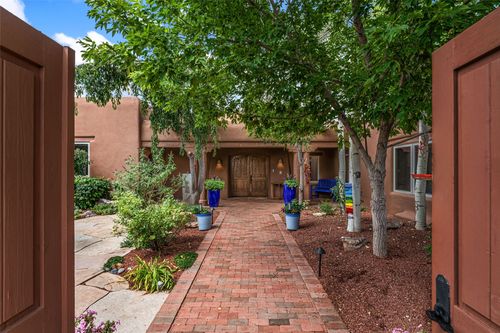 28 Aloe Cir, Santa Fe, NM, 87506-1289 | Card Image