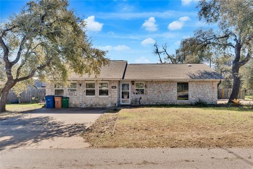 8413 Slant Oak Dr, Austin, TX, 78729-3746 | Card Image