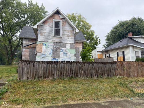 2328 Fletcher St, Anderson, IN, 46016-5331 | Card Image