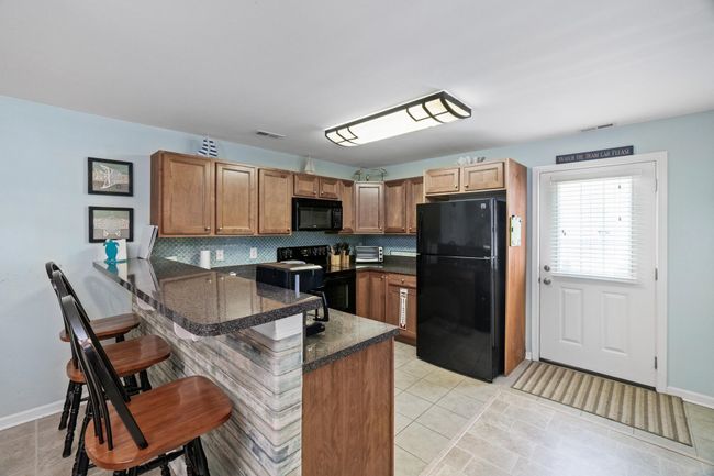 102 - 309 E Poplar Ave, Townhouse with 4 bedrooms, 3 bathrooms and 2 parking in WILDWOOD NJ | Image 5