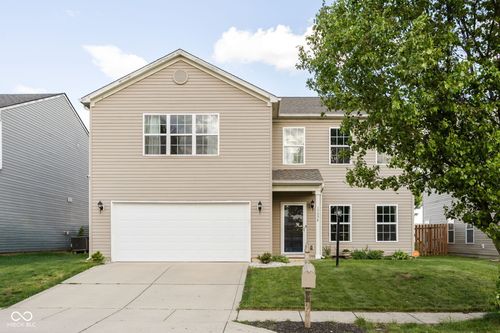 15098 Royal Grove Dr, Noblesville, IN, 46060-3961 | Card Image