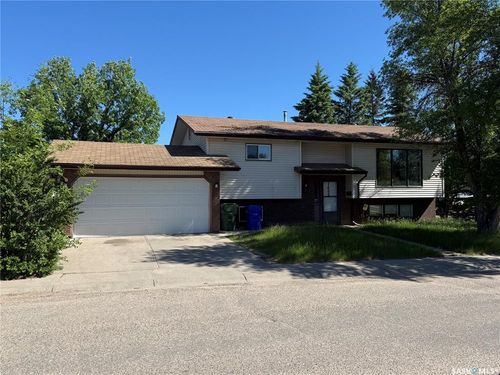1498 Lacroix St, Prince Albert, SK, S6V7T8 | Card Image