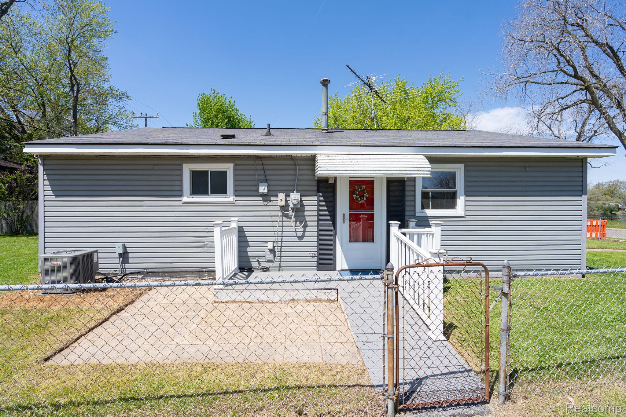 Residential Lease in Shelby Charter Township 4