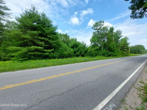 77 Washburn Rd, Wilton, NY, 12831-1126 | Card Image