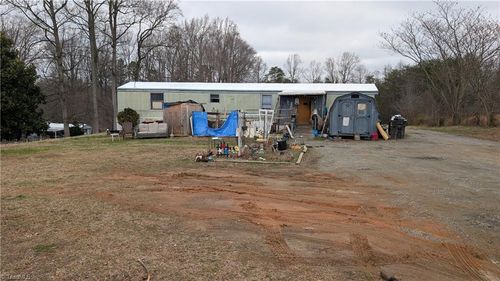 4733 Ben Ln, Walkertown, NC, 27051-9616 | Card Image