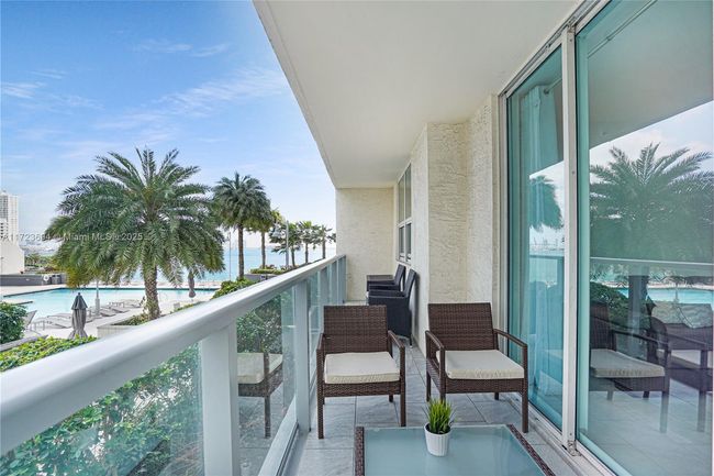 APT-704 - 1155 Brickell Bay Dr, Condo with 3 bedrooms, 2 bathrooms and null parking in Miami FL | Image 51
