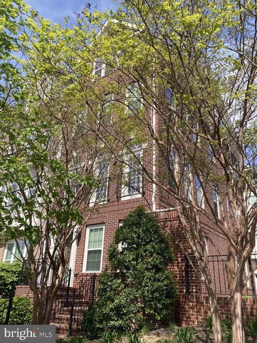 805 N Woodrow St, ARLINGTON, VA, 22203-1501 | Card Image