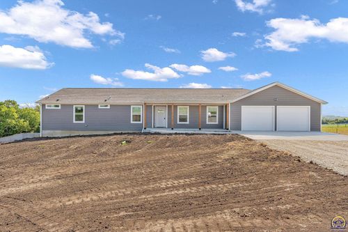 6126 Ne Kincaid Rd, Topeka, KS, 66617 | Card Image