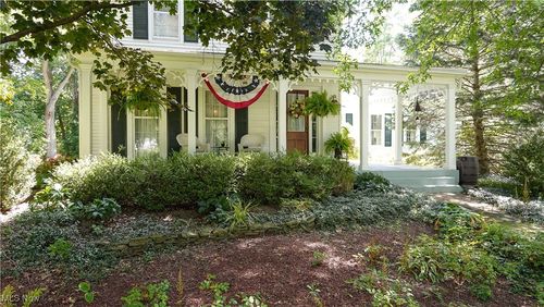 109 S Chillicothe Rd, Aurora, OH, 44202-9237 | Card Image