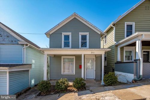 211 N Maple Ave, BRUNSWICK, MD, 21716-1314 | Card Image