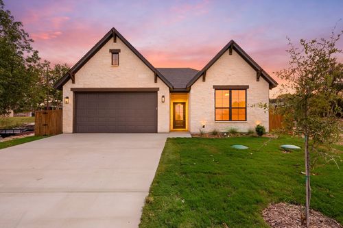 605 Mustang Trl, Granbury, TX, 76049-5687 | Card Image