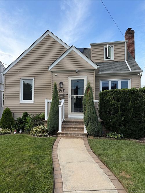 1016 Theodora Street, Hempstead, NY, 11010 | Card Image