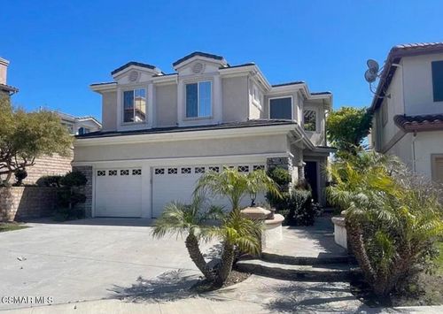 2946 Venezia Ln, Thousand Oaks, CA, 91362-1768 | Card Image