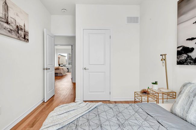 87 Inverary Cres, House attached with 3 bedrooms, 3 bathrooms and 1 parking in Vaughan ON | Image 27