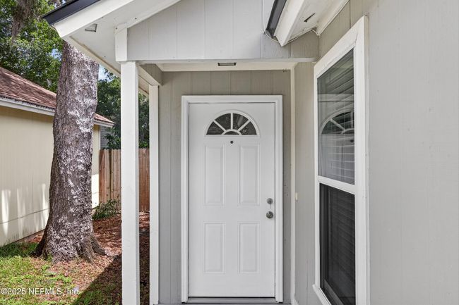 1359 Cove Landing Dr, House other with 3 bedrooms, 2 bathrooms and null parking in Jacksonville FL | Image 4