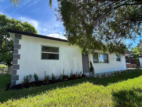 4040 Ne 4th Ave, Deerfield Beach, FL, 33064-4328 | Card Image