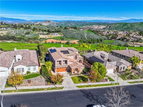 8072 Soft Winds Dr, Corona, CA, 92883-5976 | Card Image