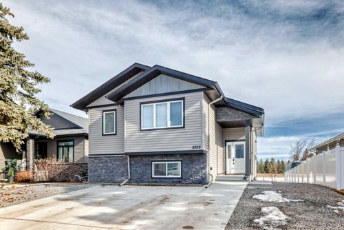 5032 59 St, Innisfail, AB, T4G1R8 | Card Image