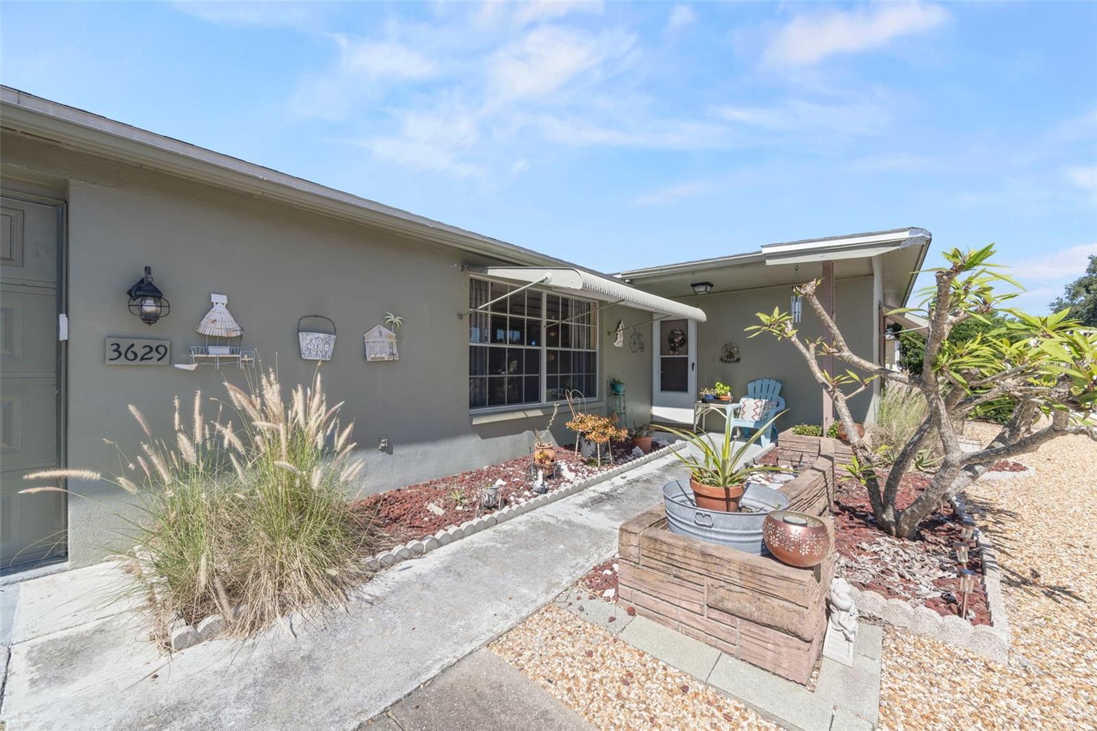 Residential in HOLIDAY 5