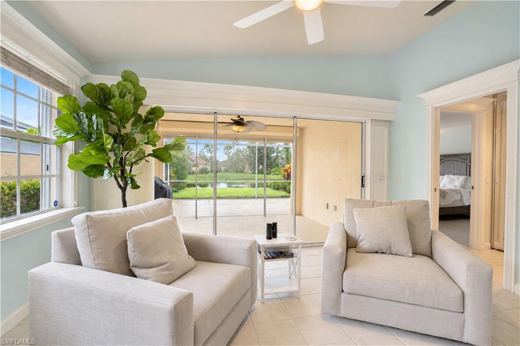 Residential in NAPLES 5