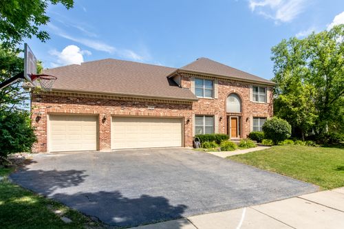 2319 Indian Grass Rd, Naperville, IL, 60564-5371 | Card Image