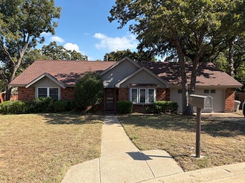 3909 Rustic Forest Trl, Arlington, TX, 76016-2767 | Card Image