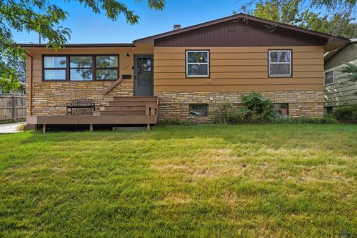 2425 Judy Ave, Rapid City, SD, 57702-3415 | Card Image