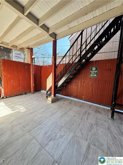 2-120 N 4th St, Allentown, PA, 18102-3477 | Card Image