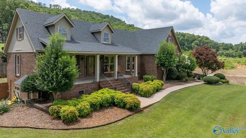 197 Cryer Cove Rd, Somerville, AL, 35670-5424 | Card Image