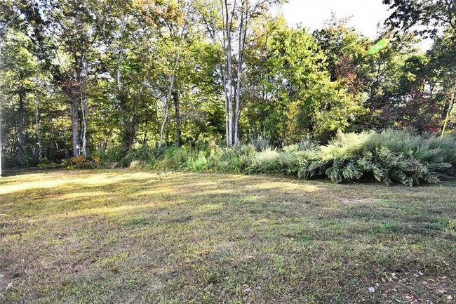 D - 21 Apache Dr, Condo with 2 bedrooms, 1 bathrooms and 2 parking in Westerly RI | Image 19