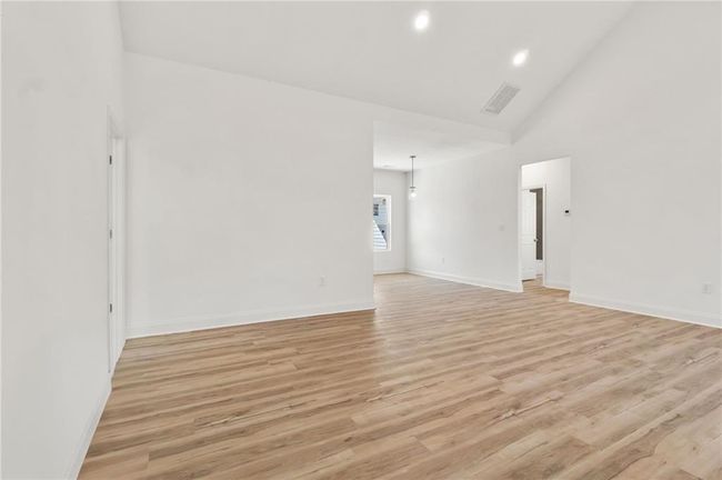 30 Moore Ave, House other with 3 bedrooms, 2 bathrooms and 2 parking in Toccoa GA | Image 4