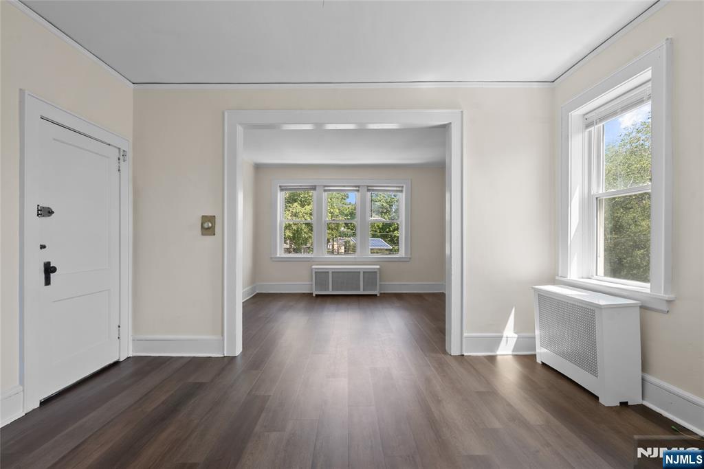 Residential Lease in Montclair 3