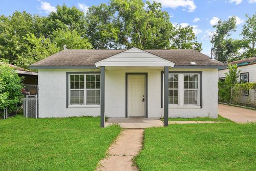 4715 Engleford St, Houston, TX, 77026-5105 | Card Image