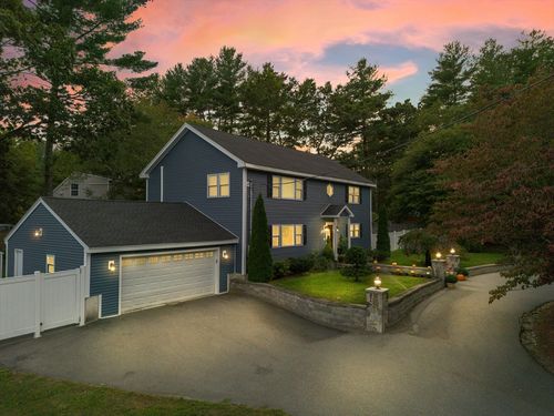 851 Forest St, North Andover, MA, 01845-3361 | Card Image