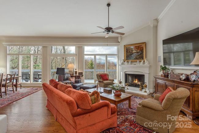 135 Poplar Loop Dr, House other with 3 bedrooms, 5 bathrooms and null parking in Flat Rock NC | Image 5