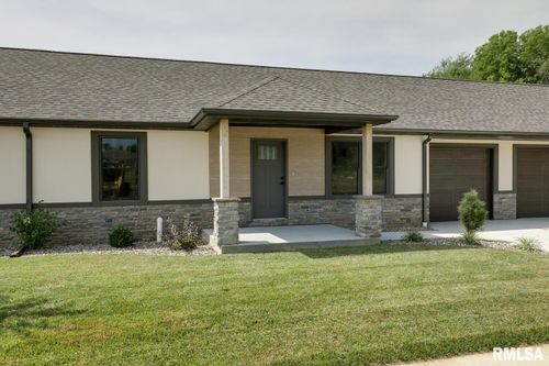 2821 N 23rd St, Quincy, IL, 62305-9074 | Card Image