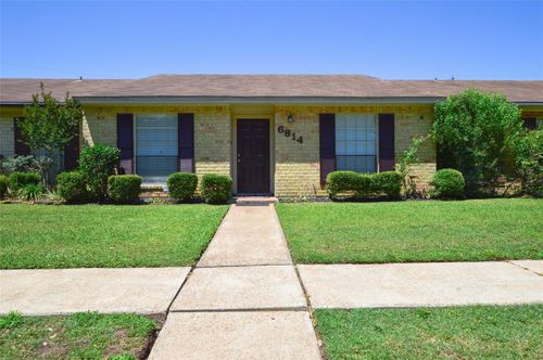 6814 Marshall Place Dr, Beaumont, TX, 77706-3227 | Card Image