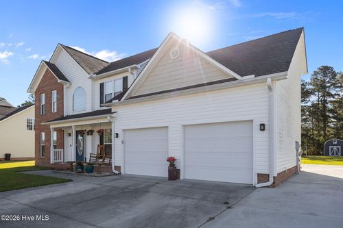 331 Rock Creek Dr S, Jacksonville, NC, 28540-9330 | Card Image