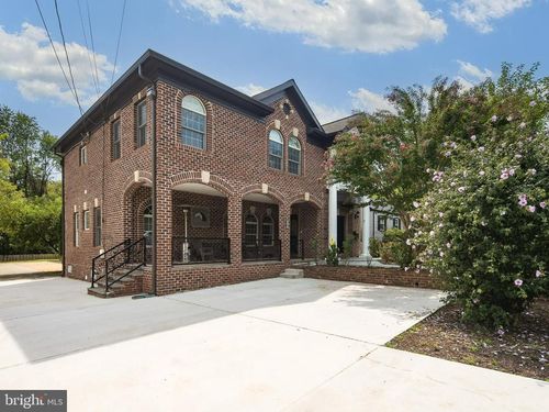 7705 Magarity Rd, FALLS CHURCH, VA, 22043-1203 | Card Image