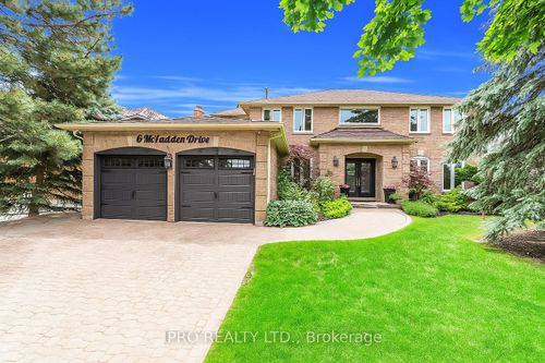 6 Mcfadden Dr, Brampton, ON, L6Z3H4 | Card Image