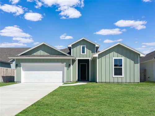 130 Broad Oak Dr, Rockport, TX, 78382-1403 | Card Image