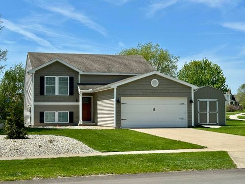 1627 Hamlet Dr, Lowell, MI, 49331-8867 | Card Image
