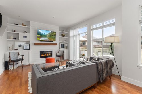 89-35287 Old Yale Rd, Abbotsford, BC, V3G8H5 | Card Image