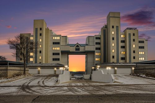 e403-2694 Lakeshore Dr, Muskegon, MI, 49441 | Card Image