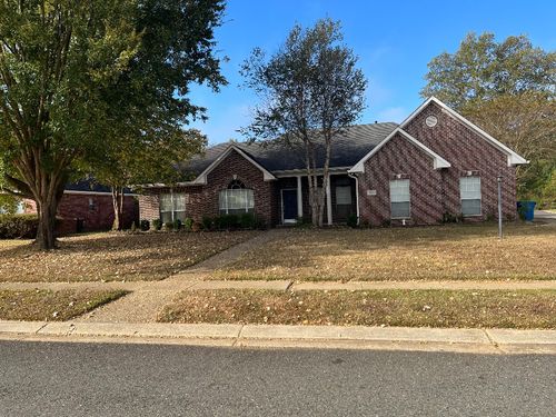 8146 Myrtlewood Rd, Greenwood, LA, 71033-3024 | Card Image