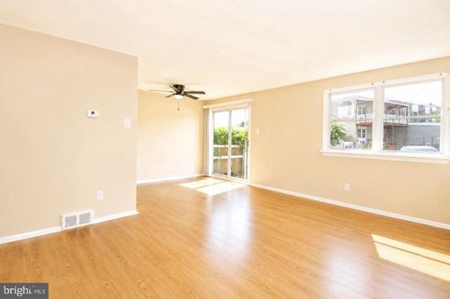 3432 Ashfield Ln, PHILADELPHIA, PA, 19114-1382 | Card Image