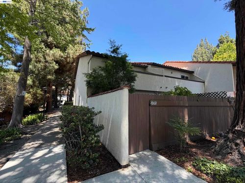 2060 Briscoe Terrace, Fremont, CA, 94539 | Card Image