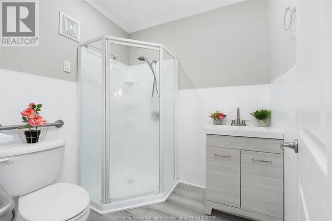1061 Highland Ave, House other with 4 bedrooms, 3 bathrooms and null parking in Windsor ON | Image 25